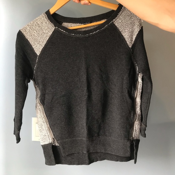 American eagle sweater